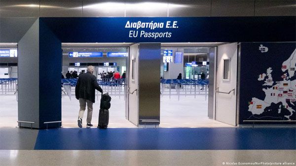 EU lawmakers back Romania and Bulgaria Schengen bid