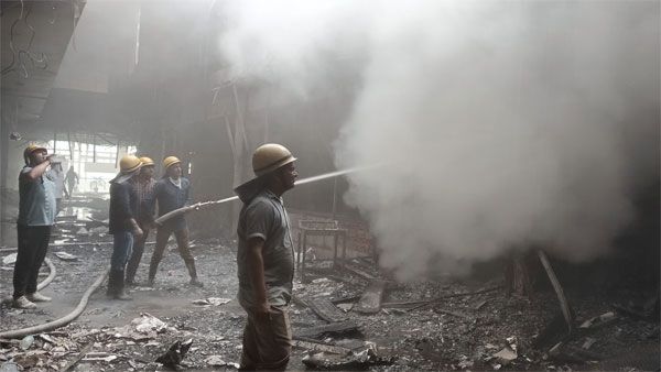 Watch: Massive fire breaks out in Gurugram mall, no injuries reported