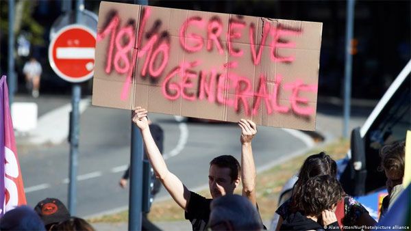 French public sector strikes pile pressure on Macron