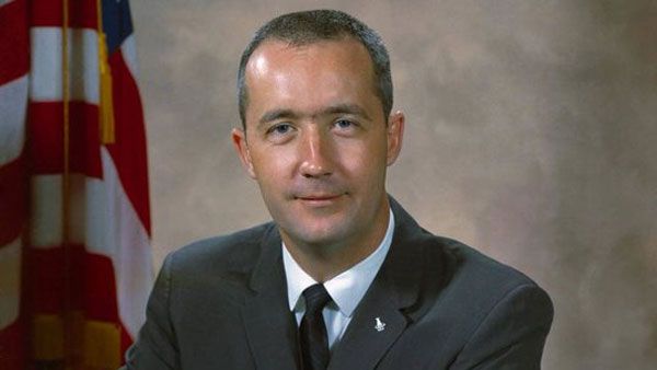Astronaut McDivitt who commanded Apollo 9, dies at 93
