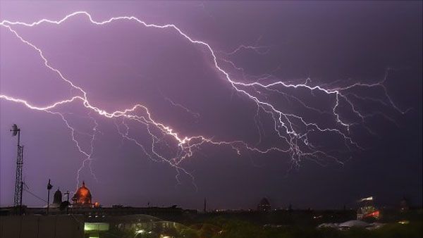Lightning strike during a football match in Odisha kills 2, injures 21 others