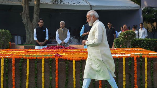 PM Modi pays tributes to Lal Bahadur Shastri