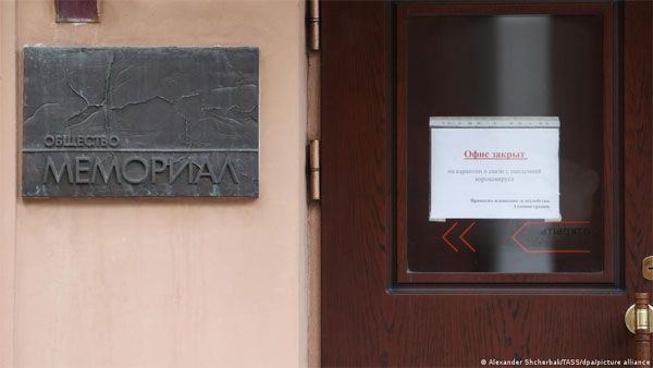 Russia seizes office of Nobel Peace Prize winner Memorial