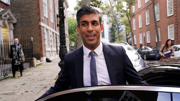 As Rishi Sunak becomes UK's PM, netizens flood Ashish Nehra, Kohinoor memes