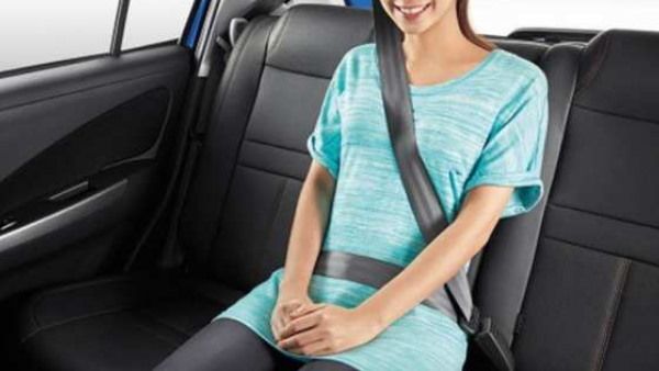 Rs 1,000 fine if found without wearing rear seat belt in Karnataka