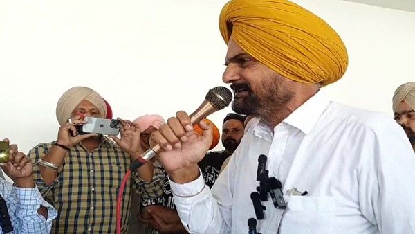 Sidhu Moose Wala's father threatens to leave country