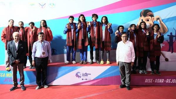 Karnataka: 14-year-old Hashika claims fourth gold in swimming