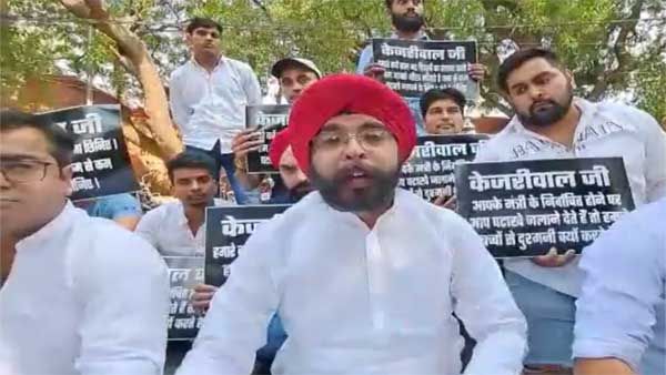 BJP’s Tajinder Bagga compares Kejriwal to ‘Aurangzeb’ for banning firecrackers on Diwali