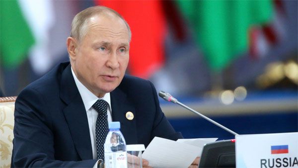 Russian prez Putin hails PM Modi, India's independent policy & 'Make in India'