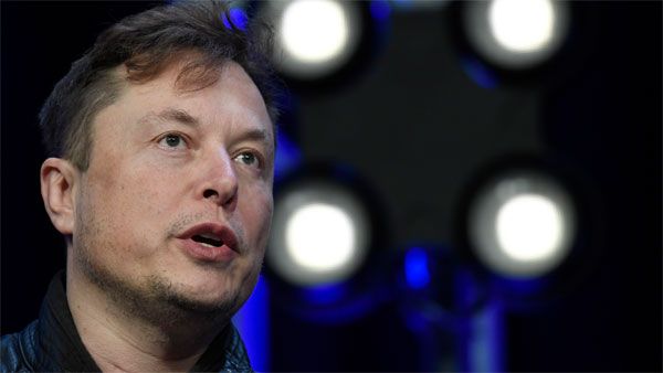 Should I step down as head of Twitter? Elon Musk launches fresh poll