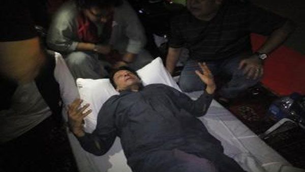 Fact Check: Old images of Imran Khan shared as ones from recent shooting incident