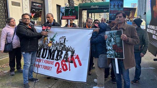 Indian community protests outside Pakistan embassy in US against 26/11 Mumbai terror attacks