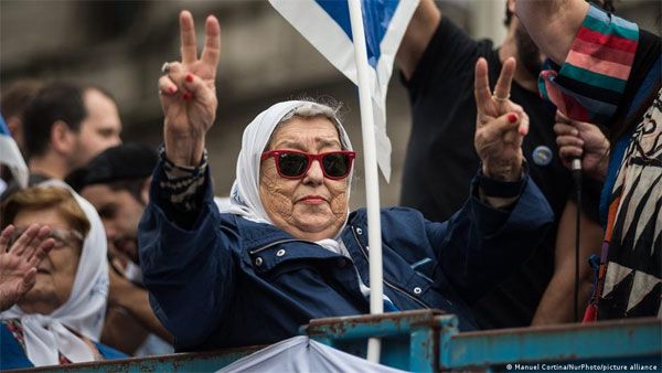 Argentina: 'Mothers of the Plaza de Mayo' co-founder dies