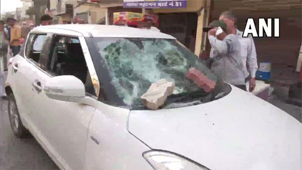 Shiv Sena leader Sudhir Suri shot dead in Punjab's Amritsar