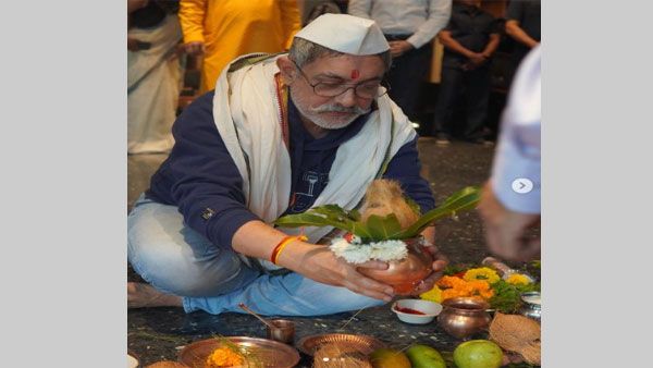 Is Aamir performing 'puja' an attempt to appease Hindu cine-goers?