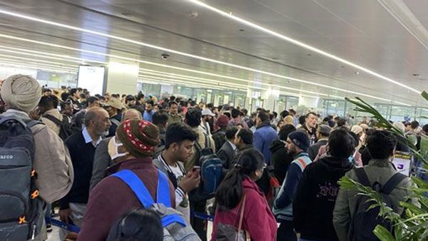 Meme fest in social media over Delhi airport congestion