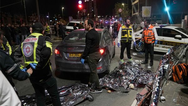 Palestinian terrorist kills 7 in Israel