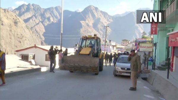 Joshimath: 2 hotels, houses to demolished in 'sinking town'