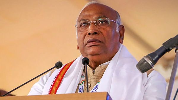 Kharge writes to Amit Shah, seeks his intervention in ensuring adequate security for Bharat Jodo Yatra in J&K