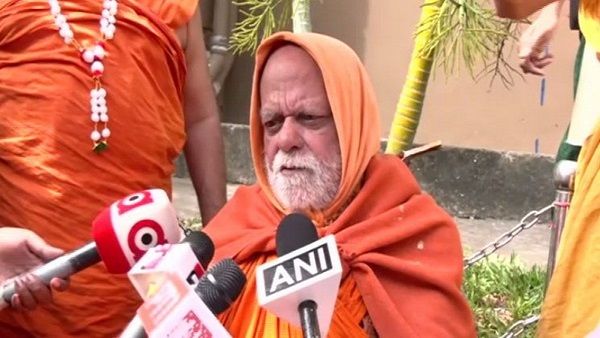 Prophet Muhammad, Jesus Christ's ancestors were Sanatani Hindus: Shankaracharya Swami