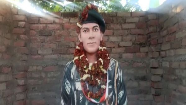 Galwan hero's father beaten up by cops for constructing memorial for his son