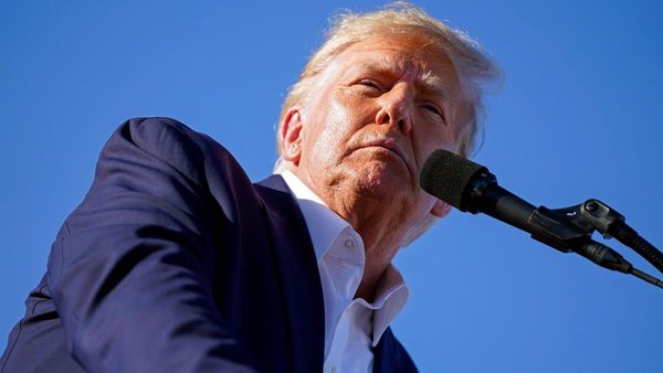 President Donald Trump arrives in New York to face criminal charges