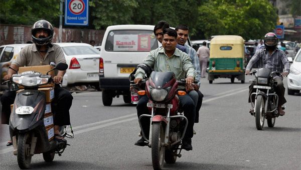 Fact Check: Is it no longer mandatory for bikers to wear helmets in India?