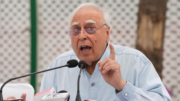 Sibal snaps Digvijay: Congress divided over 'foreign interference'