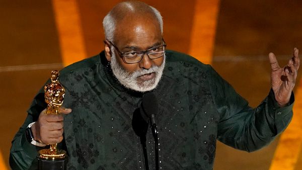 Oscars 2023: MM Keeravani thanks Rajamouli in his winning speech