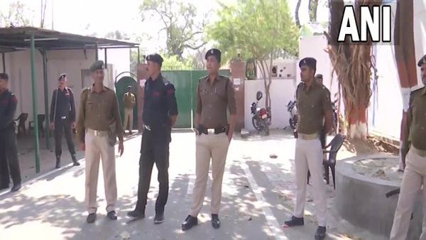 CBI team raids ex-Bihar CM Rabri Devi's Patna residence over land-for-job 'scam'