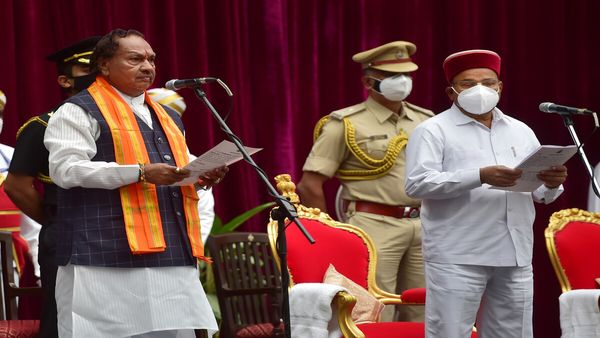 Senior BJP leader Eshwarappa opts out of contesting Karnataka elections