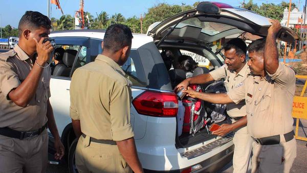 In 5 days, freebie material, cash worth Rs 47.43 cr seized in Karnataka