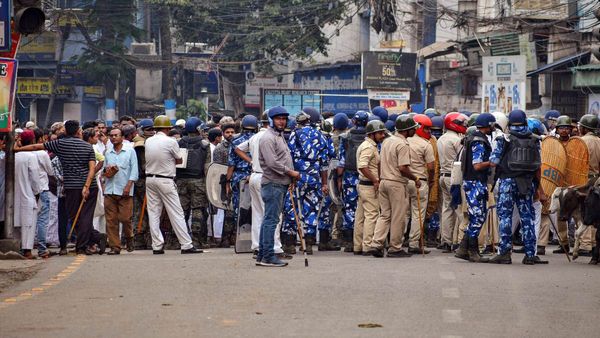 Paramilitary forces in 3 Bengal districts on Hanuman Jayanti