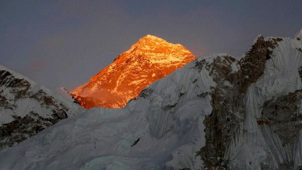 Indian Woman Climber With Pacemaker Dies After Falling Ill On Mt Everest Base Camp