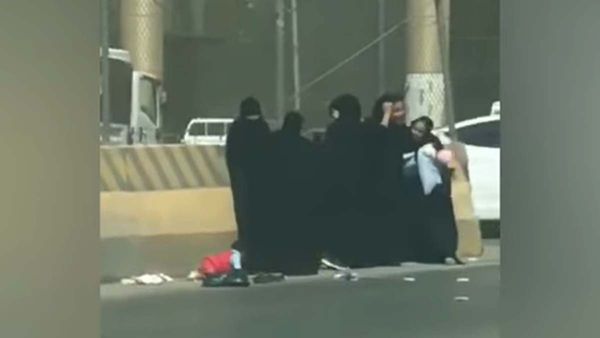 Fact Check: This video of burqa-clad women fighting is not from Bengaluru