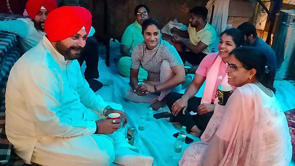 Motive is to protect the accused: Sidhu lends support to protesting wrestlers