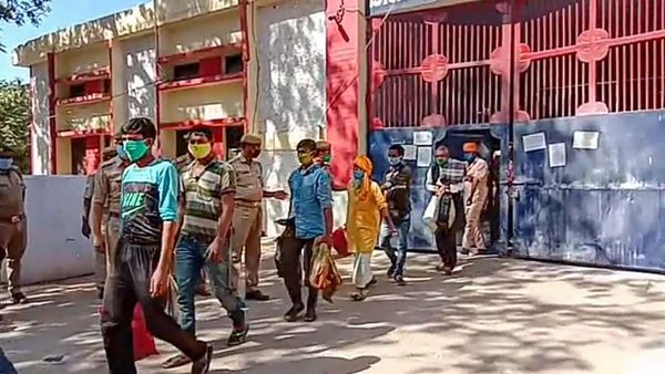 Chargesheet without valid sanction no ground to claim default bail: SC