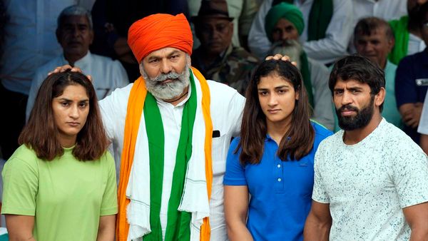 Farmer Leader Rakesh Tikait Gives 7-Day Deadline To Centre To Act Against WFI Chief