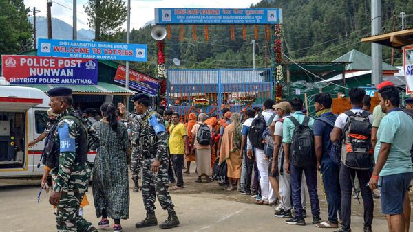 Amarnath Yatra 2023: First Batch Of Pilgrims Begin Journey From Jammu