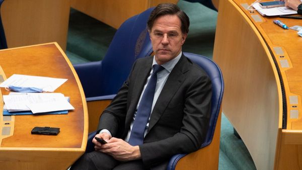 Dutch Government Collapses Amid Row Over Migrants' Entry Curbs