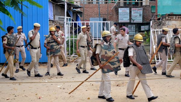 Fact Check: Did A Shooting Incident In Gurgaon Involve 12 Cops?