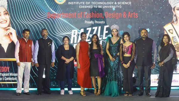 The 9th Edition of Razzle Dazzle, Fashion Show at HITS