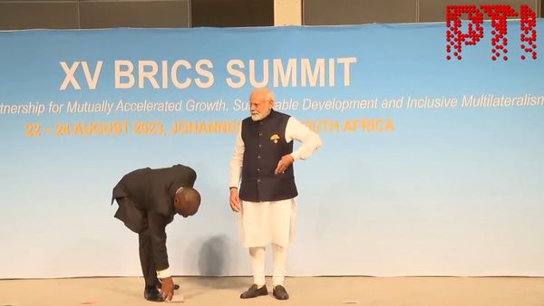 Watch: PM Modi Picks Up Indian Flag, Keeps It With Him During BRICS Group Photo Session