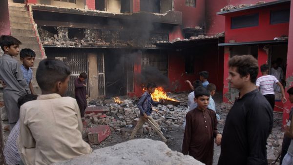 Pakistan Church Attack: Over 100 Arrested, Probe Ordered