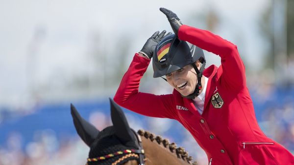 Zuckerberg Introduces Meta's Next Gen Virtual Reality Headset and AI Assistant at Developer Conference