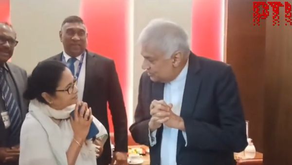 This Is How Mamata Banerjee Reacts To Sri Lankan President's Remarks Of Leading INDIA Bloc