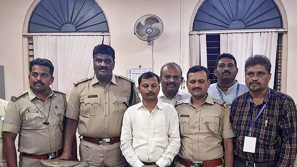 Five Youths Nabbed in Ambala: Unrecorded Cash Worth Rs 45 Lakh Seized