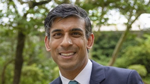 UK Hikes Visa Fees For Visitors, Students