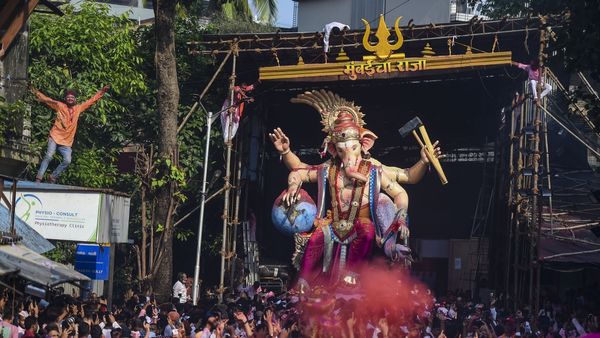 Mumbai's Grand Welcome for Lord Ganesh
