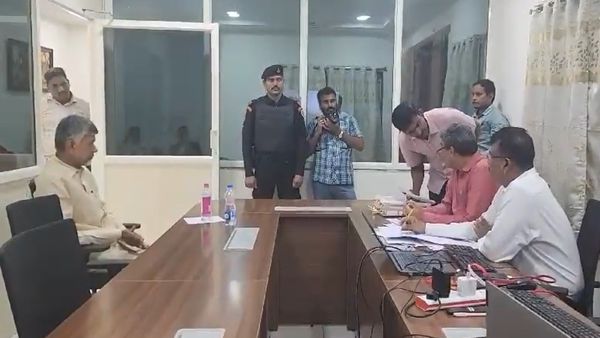 Skill Development Scam: Ex-AP CM Chandrababu Naidu Faces CID Interrogation At SIT Office